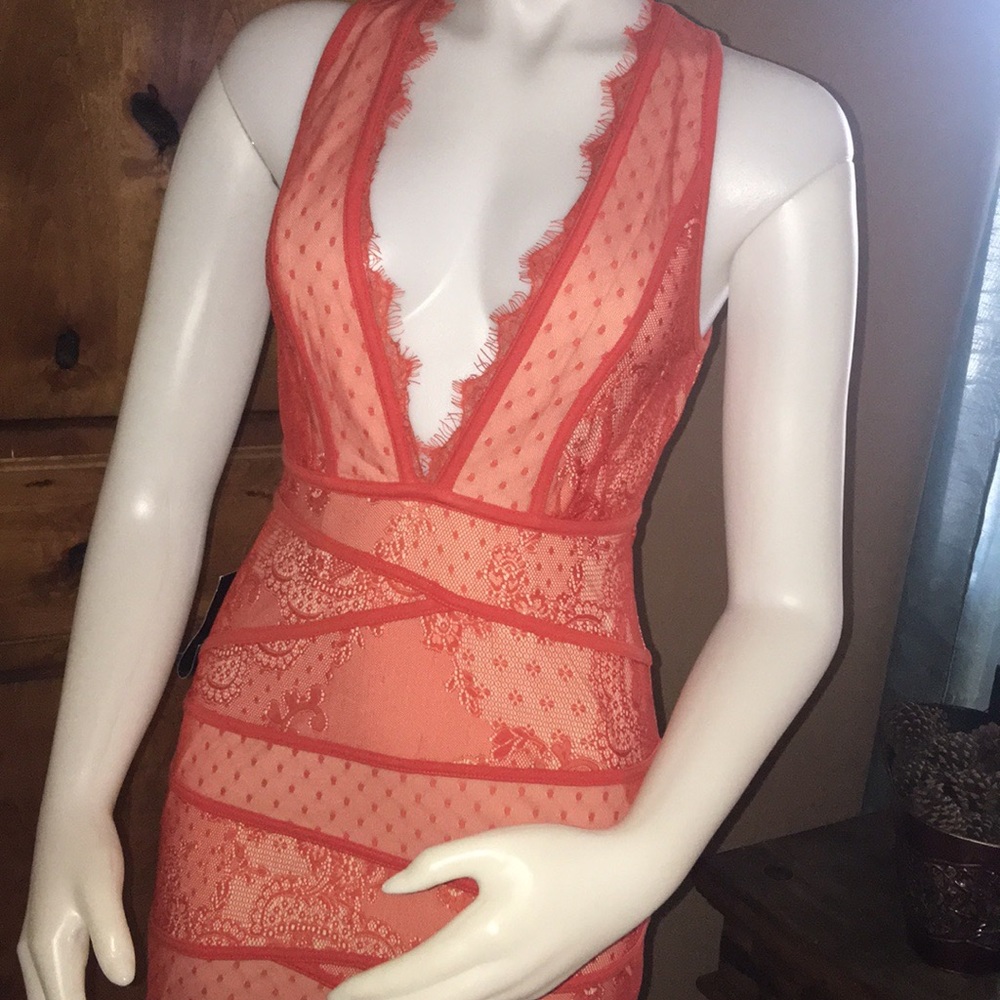 Bebe lace dress sz small nwt